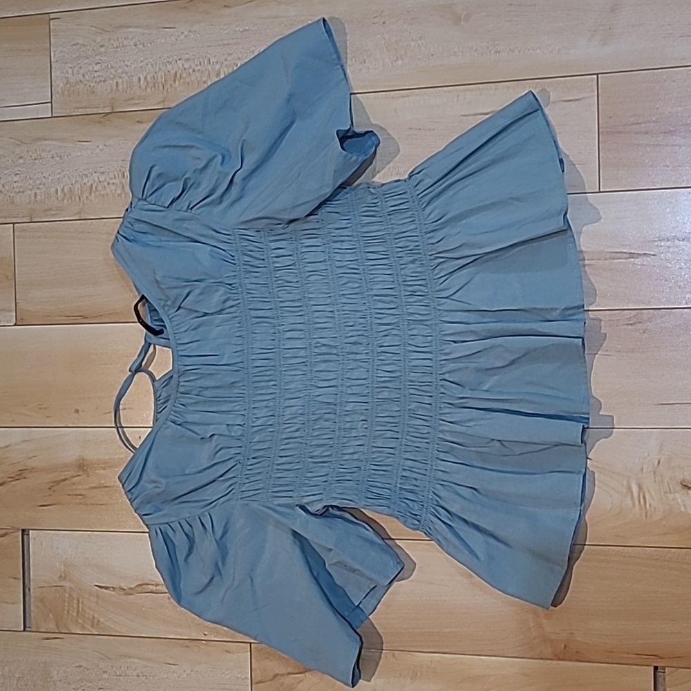 Deluc women's size small greenish blue top